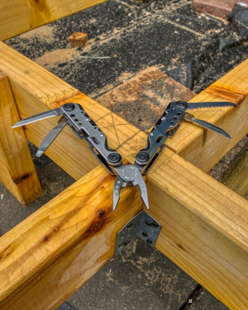 FlexGear Compact Multi-Tool